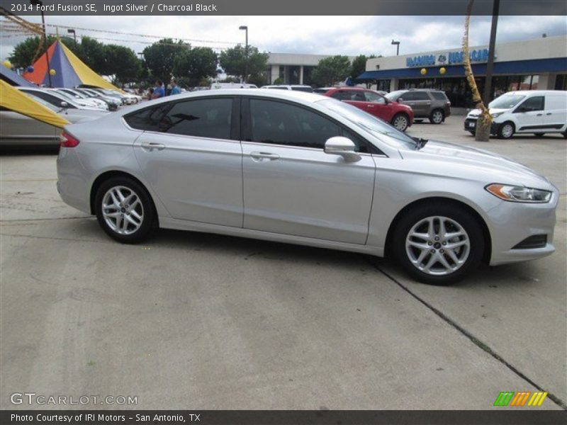 Ingot Silver / Charcoal Black 2014 Ford Fusion SE