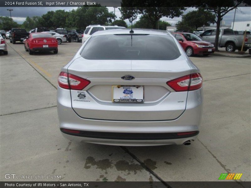 Ingot Silver / Charcoal Black 2014 Ford Fusion SE