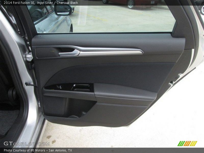 Ingot Silver / Charcoal Black 2014 Ford Fusion SE