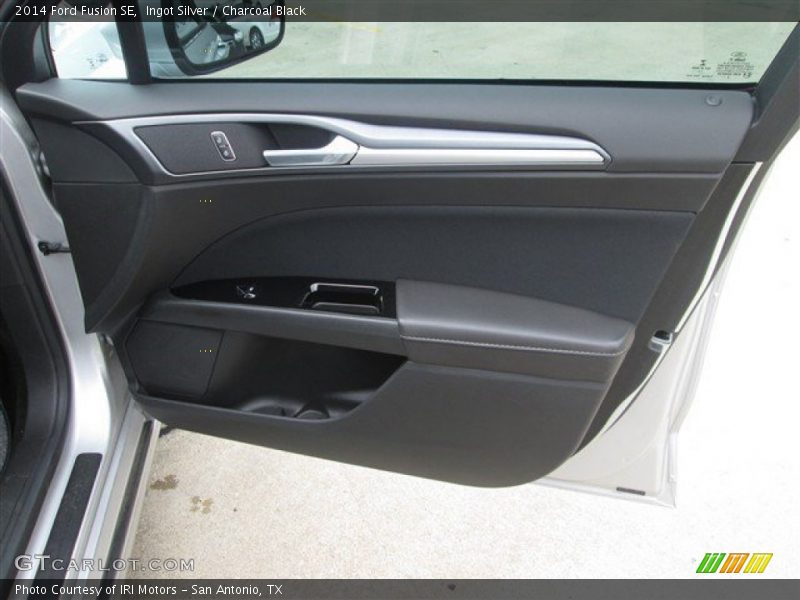 Ingot Silver / Charcoal Black 2014 Ford Fusion SE