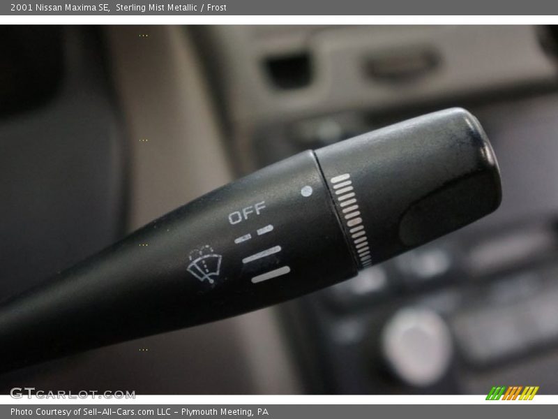 Sterling Mist Metallic / Frost 2001 Nissan Maxima SE