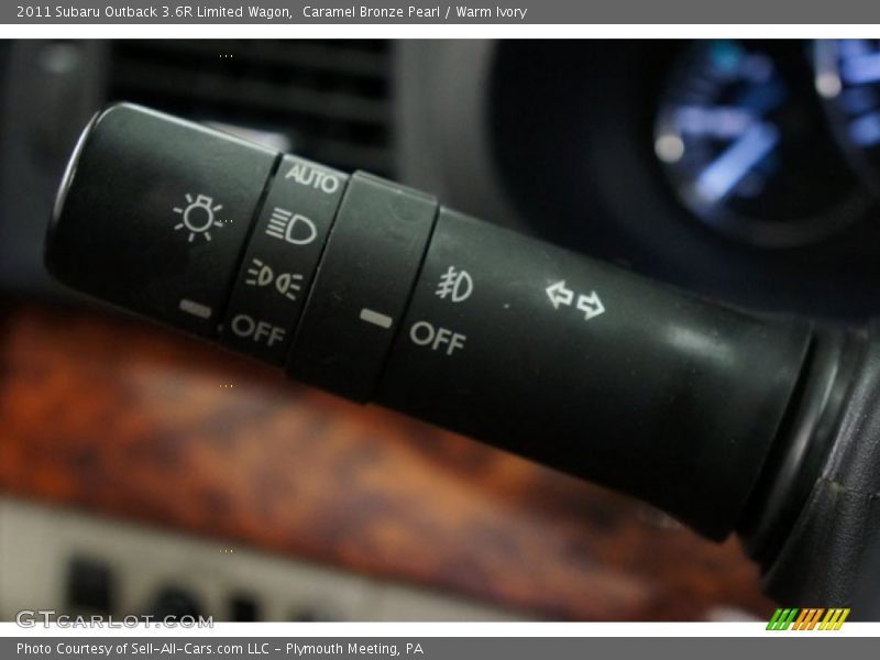 Caramel Bronze Pearl / Warm Ivory 2011 Subaru Outback 3.6R Limited Wagon