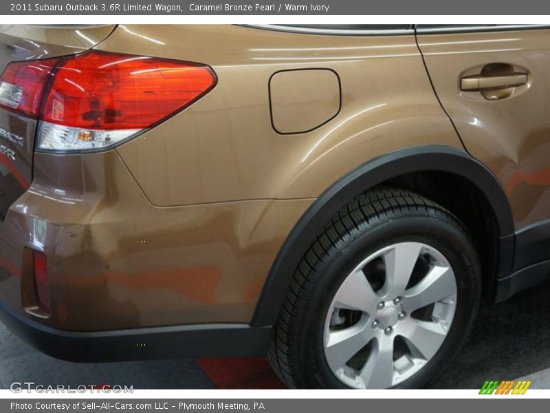Caramel Bronze Pearl / Warm Ivory 2011 Subaru Outback 3.6R Limited Wagon