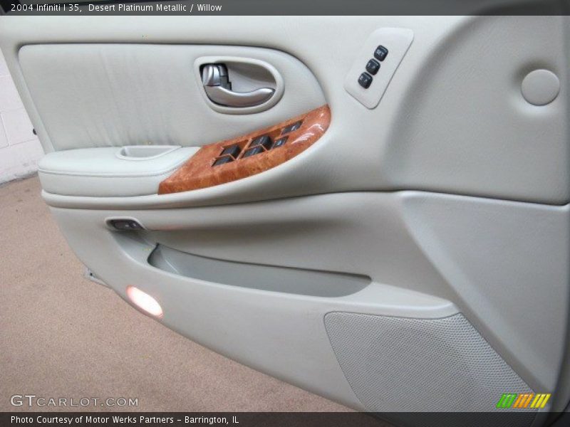 Desert Platinum Metallic / Willow 2004 Infiniti I 35