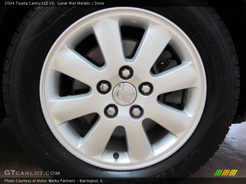 Lunar Mist Metallic / Stone 2004 Toyota Camry XLE V6