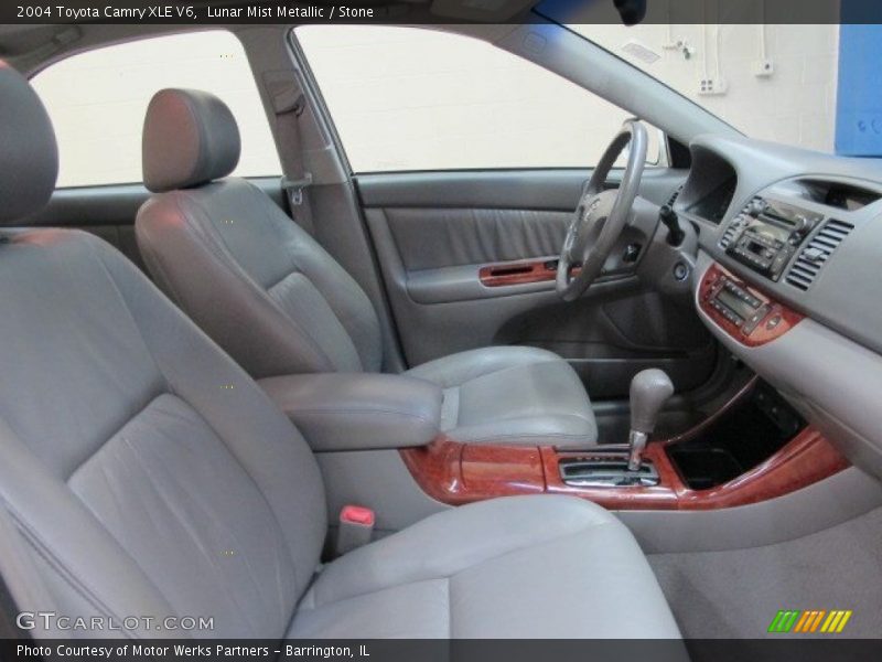 Lunar Mist Metallic / Stone 2004 Toyota Camry XLE V6