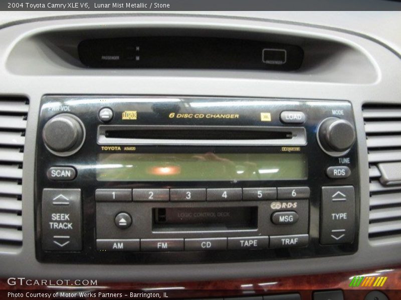 Lunar Mist Metallic / Stone 2004 Toyota Camry XLE V6