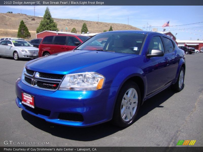 Blue Streak Pearl / Black/Light Frost Beige 2013 Dodge Avenger SE