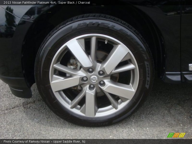 Super Black / Charcoal 2013 Nissan Pathfinder Platinum 4x4