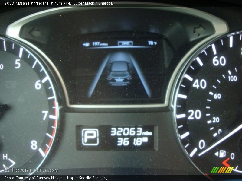 Super Black / Charcoal 2013 Nissan Pathfinder Platinum 4x4