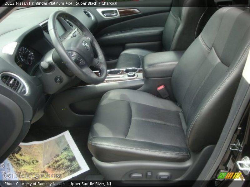 Super Black / Charcoal 2013 Nissan Pathfinder Platinum 4x4