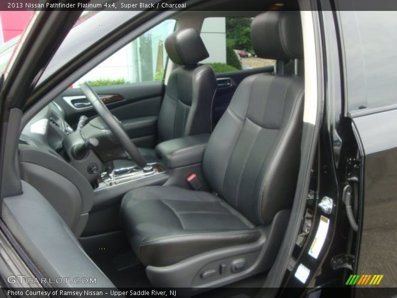 Super Black / Charcoal 2013 Nissan Pathfinder Platinum 4x4