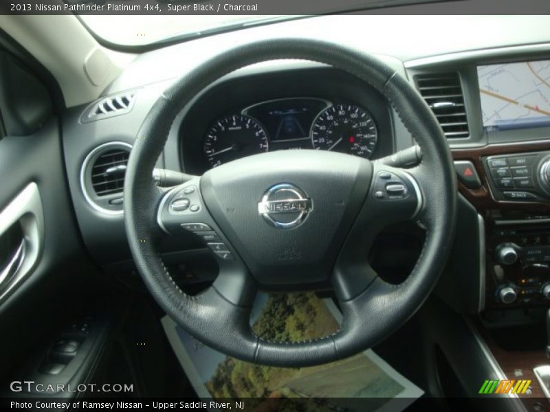 Super Black / Charcoal 2013 Nissan Pathfinder Platinum 4x4
