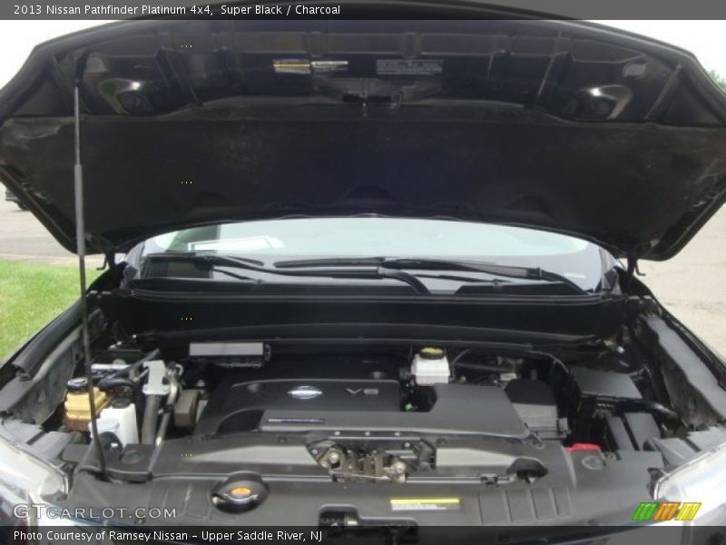 Super Black / Charcoal 2013 Nissan Pathfinder Platinum 4x4