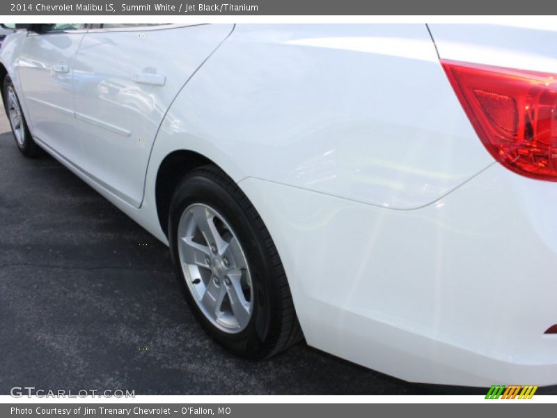 Summit White / Jet Black/Titanium 2014 Chevrolet Malibu LS