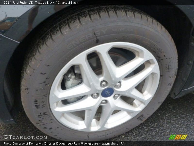 Tuxedo Black / Charcoal Black 2014 Ford Fusion SE
