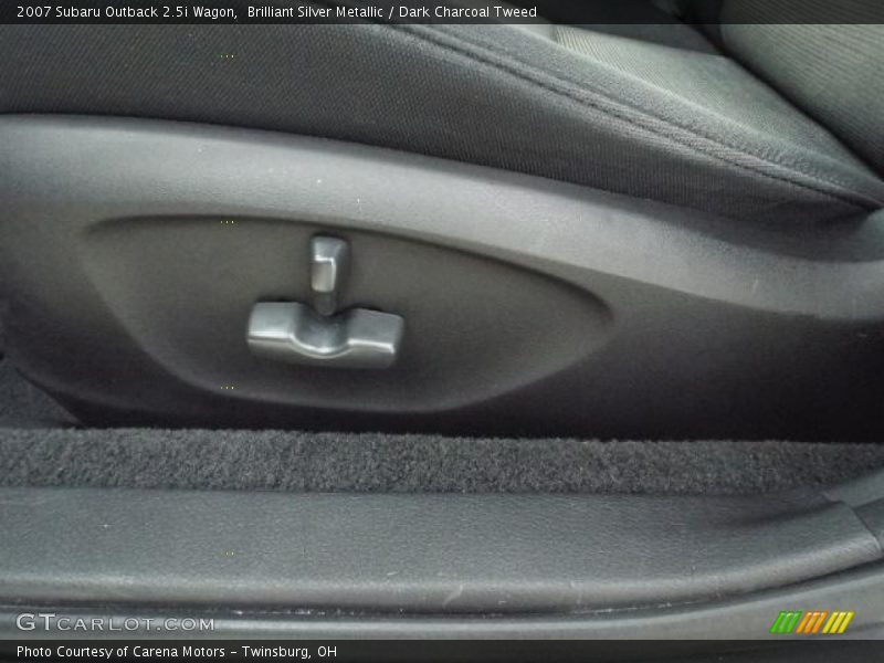 Brilliant Silver Metallic / Dark Charcoal Tweed 2007 Subaru Outback 2.5i Wagon