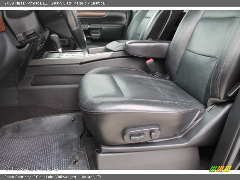 Galaxy Black Metallic / Charcoal 2009 Nissan Armada LE