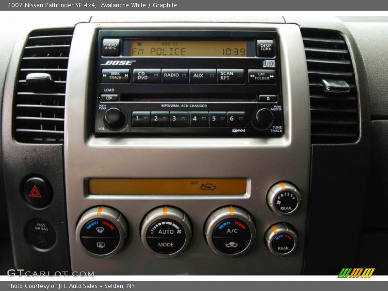 Avalanche White / Graphite 2007 Nissan Pathfinder SE 4x4