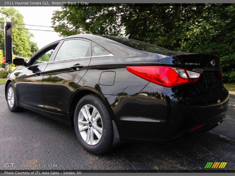 Midnight Black / Gray 2011 Hyundai Sonata GLS