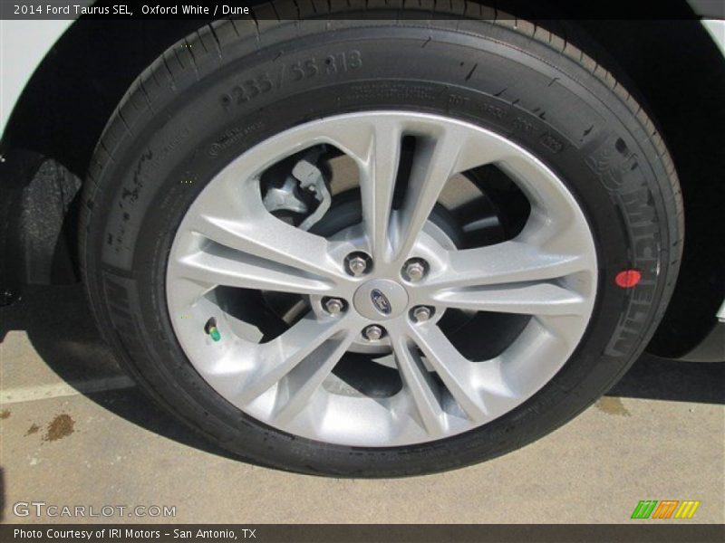 Oxford White / Dune 2014 Ford Taurus SEL