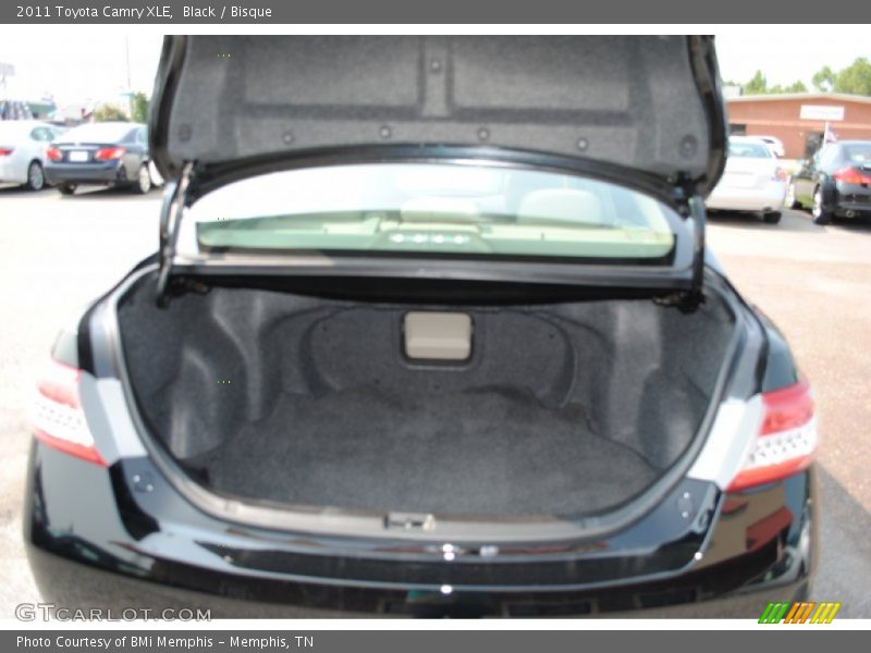 Black / Bisque 2011 Toyota Camry XLE