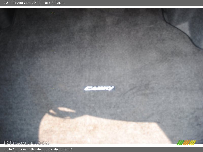 Black / Bisque 2011 Toyota Camry XLE