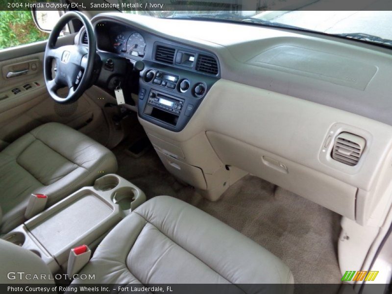 Dashboard of 2004 Odyssey EX-L