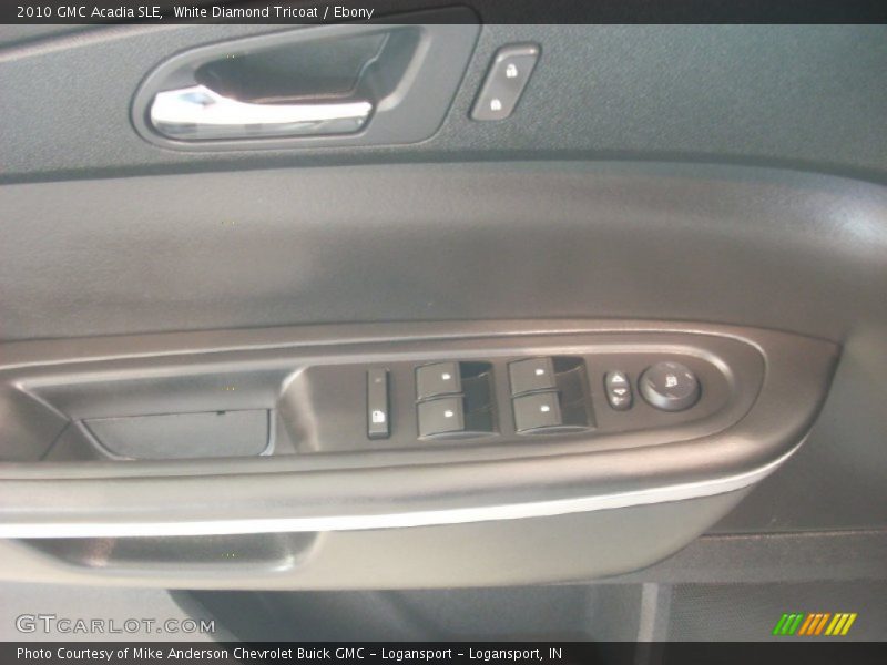 White Diamond Tricoat / Ebony 2010 GMC Acadia SLE