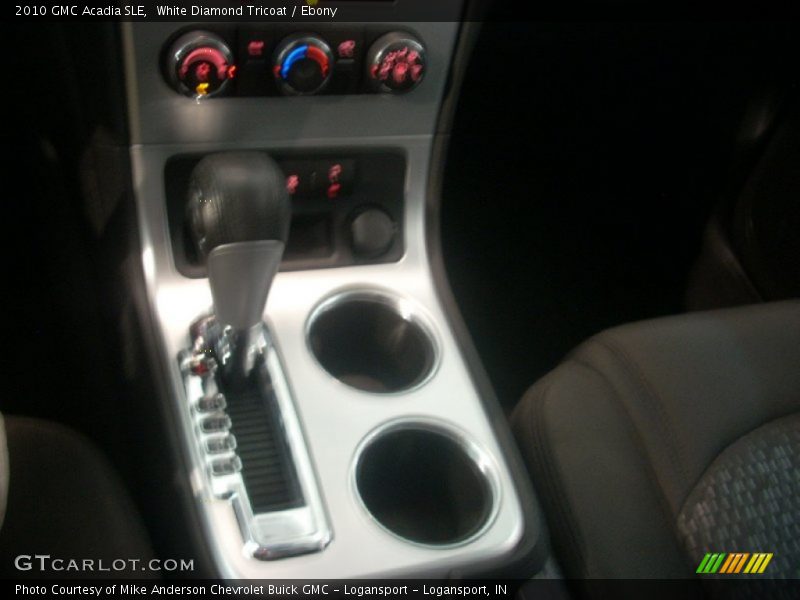 White Diamond Tricoat / Ebony 2010 GMC Acadia SLE
