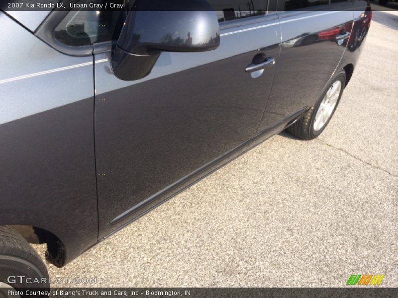Urban Gray / Gray 2007 Kia Rondo LX
