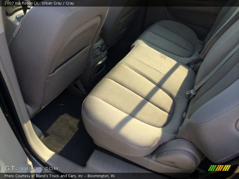 Urban Gray / Gray 2007 Kia Rondo LX