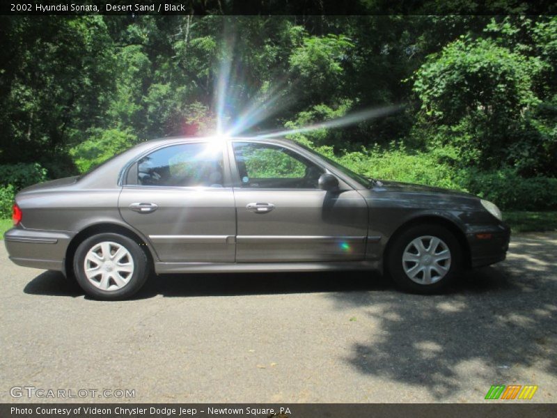 Desert Sand / Black 2002 Hyundai Sonata