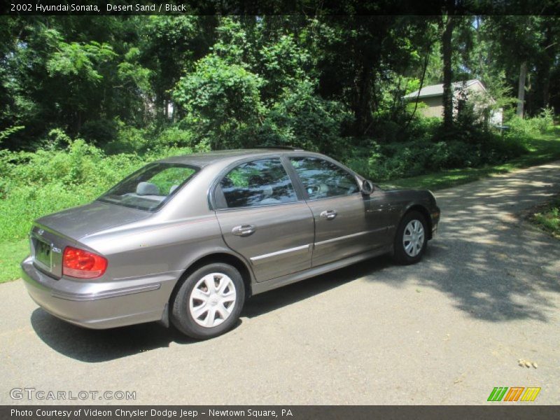 Desert Sand / Black 2002 Hyundai Sonata