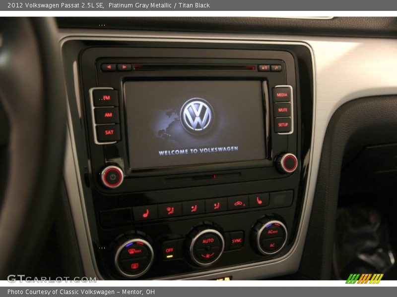 Controls of 2012 Passat 2.5L SE