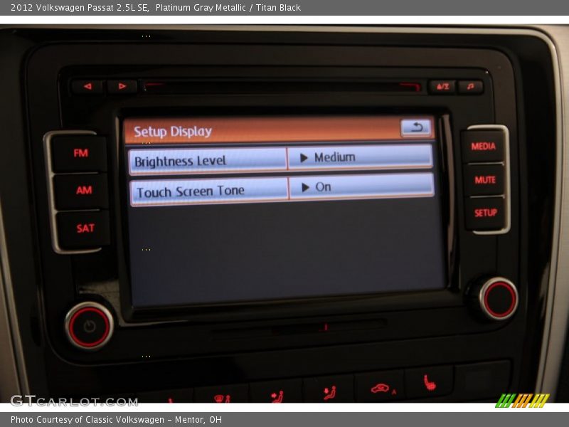 Platinum Gray Metallic / Titan Black 2012 Volkswagen Passat 2.5L SE