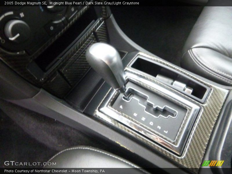 Midnight Blue Pearl / Dark Slate Gray/Light Graystone 2005 Dodge Magnum SE