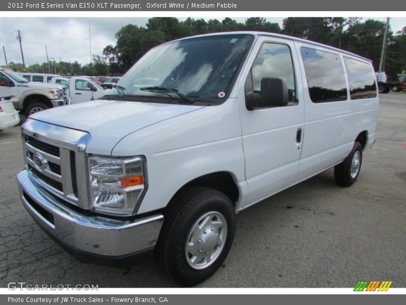 Oxford White / Medium Pebble 2012 Ford E Series Van E350 XLT Passenger