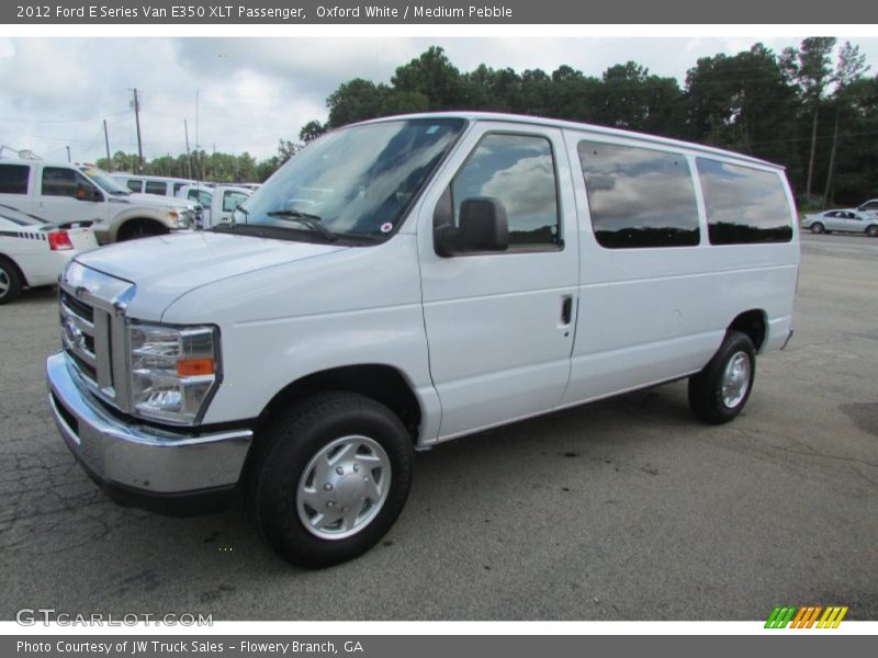 Oxford White / Medium Pebble 2012 Ford E Series Van E350 XLT Passenger