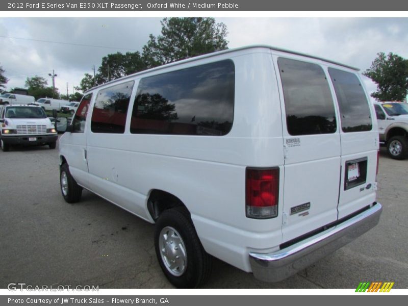 Oxford White / Medium Pebble 2012 Ford E Series Van E350 XLT Passenger