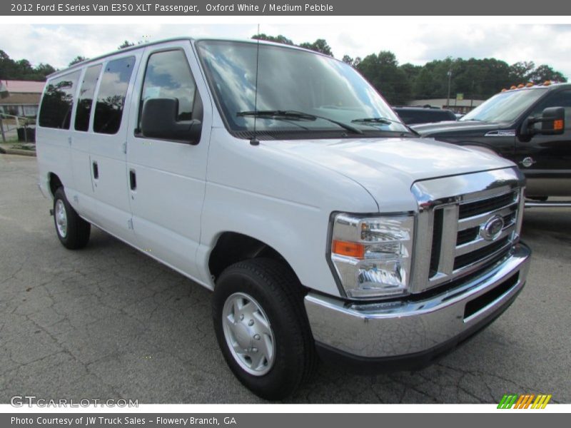 Oxford White / Medium Pebble 2012 Ford E Series Van E350 XLT Passenger