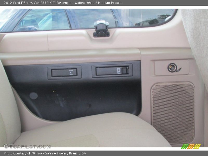 Oxford White / Medium Pebble 2012 Ford E Series Van E350 XLT Passenger