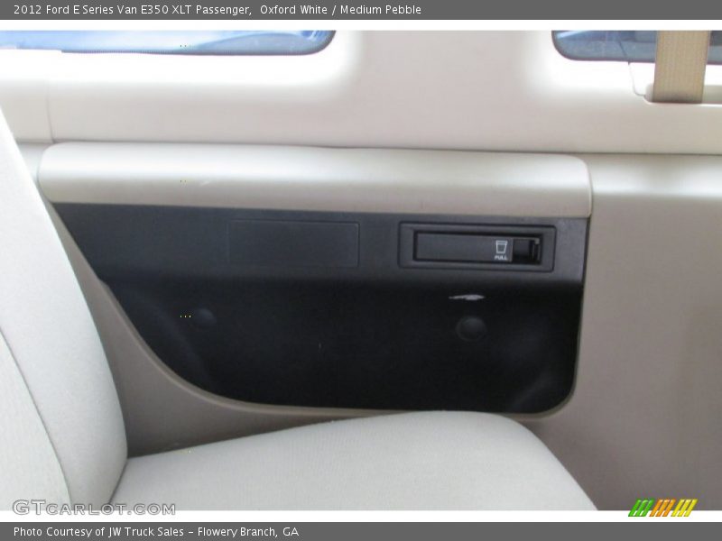 Oxford White / Medium Pebble 2012 Ford E Series Van E350 XLT Passenger