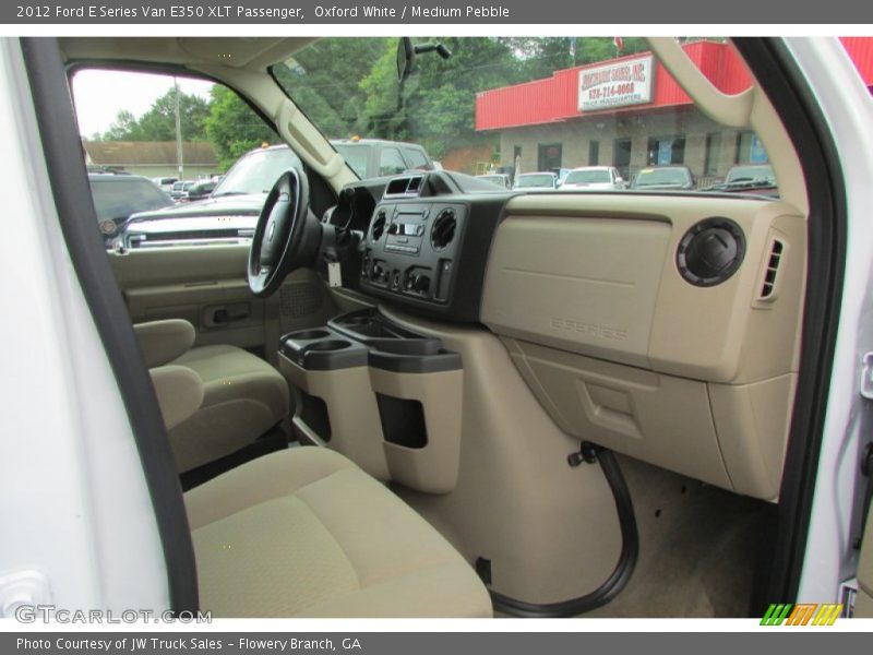 Oxford White / Medium Pebble 2012 Ford E Series Van E350 XLT Passenger