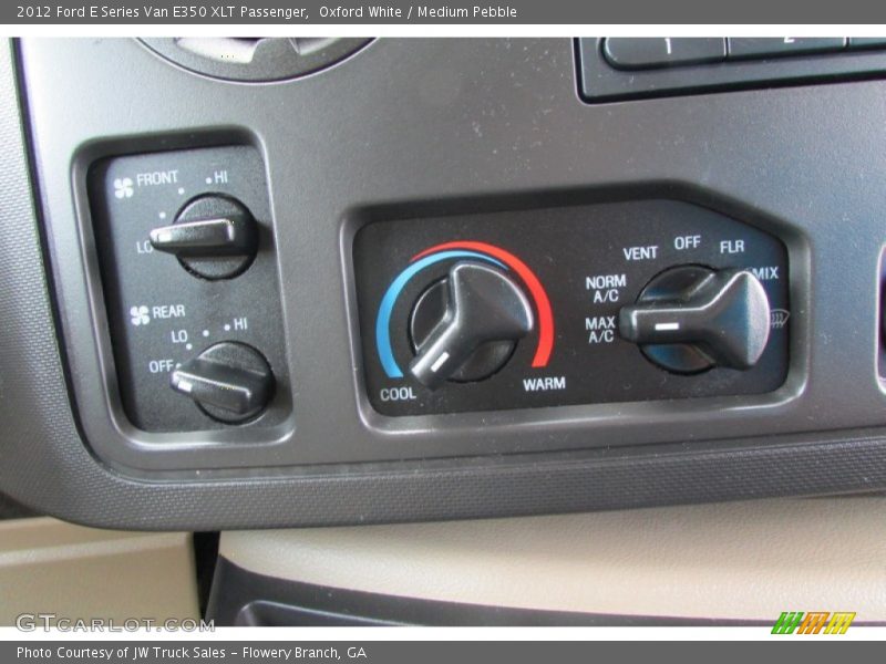 Oxford White / Medium Pebble 2012 Ford E Series Van E350 XLT Passenger