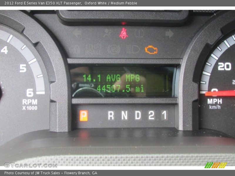 Oxford White / Medium Pebble 2012 Ford E Series Van E350 XLT Passenger