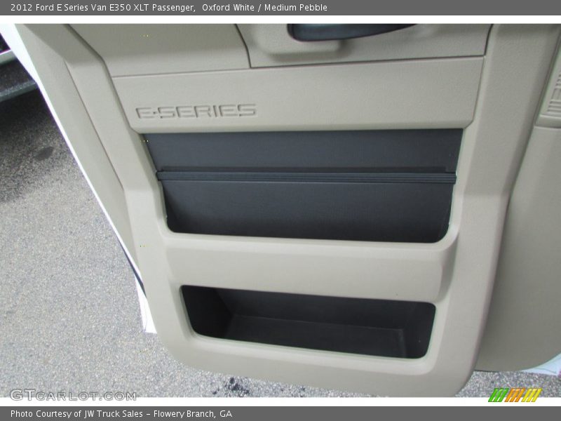 Oxford White / Medium Pebble 2012 Ford E Series Van E350 XLT Passenger