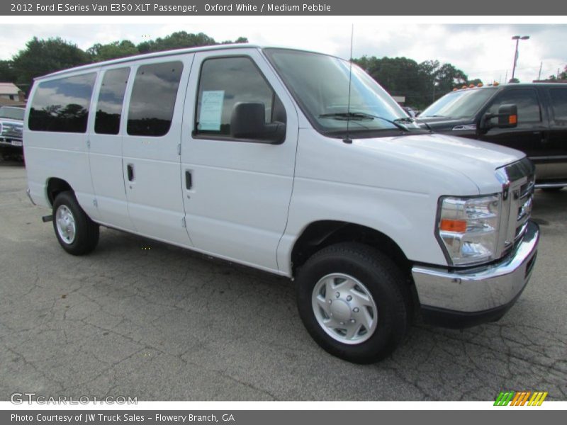 Oxford White / Medium Pebble 2012 Ford E Series Van E350 XLT Passenger