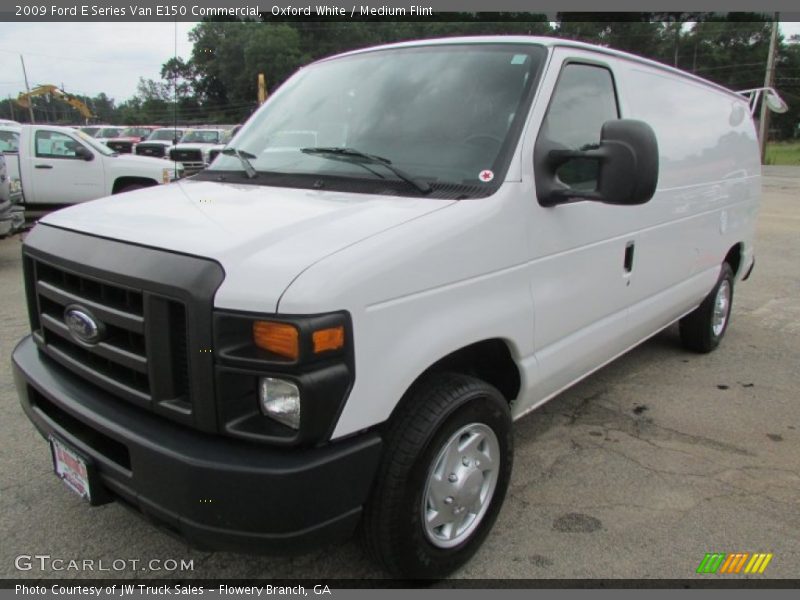 Oxford White / Medium Flint 2009 Ford E Series Van E150 Commercial