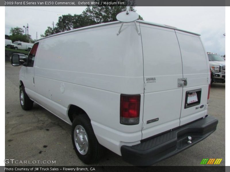 Oxford White / Medium Flint 2009 Ford E Series Van E150 Commercial